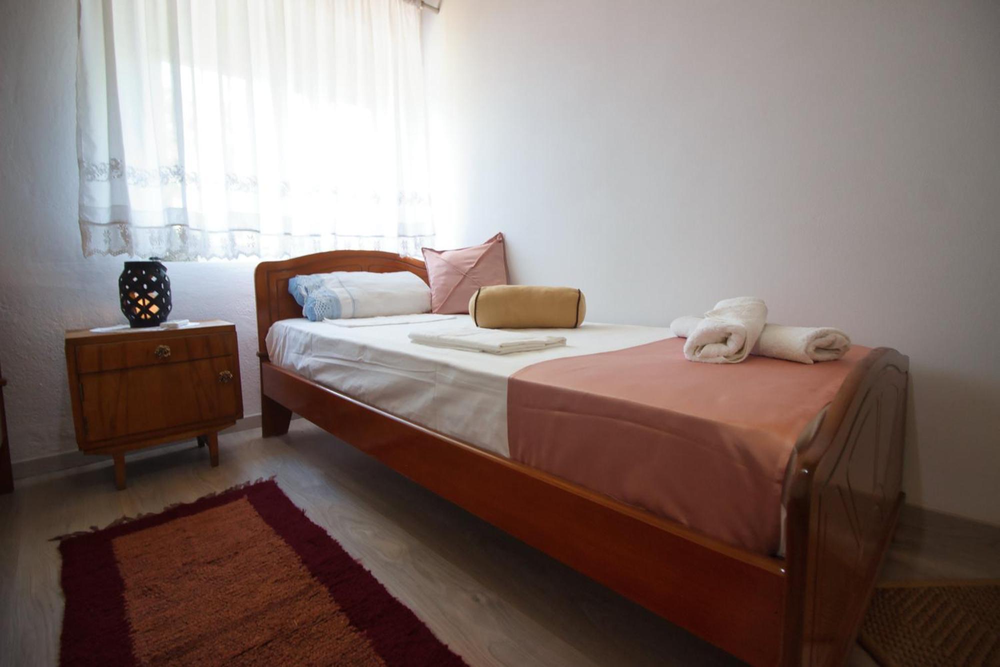 Guest House Denis Gjirokastër Eksteriør bilde